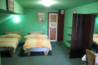 Мини-отель Отдых в Браславе Браслав Двухместный номер с 2 отдельными кроватями и собственной ванной комнатой-11